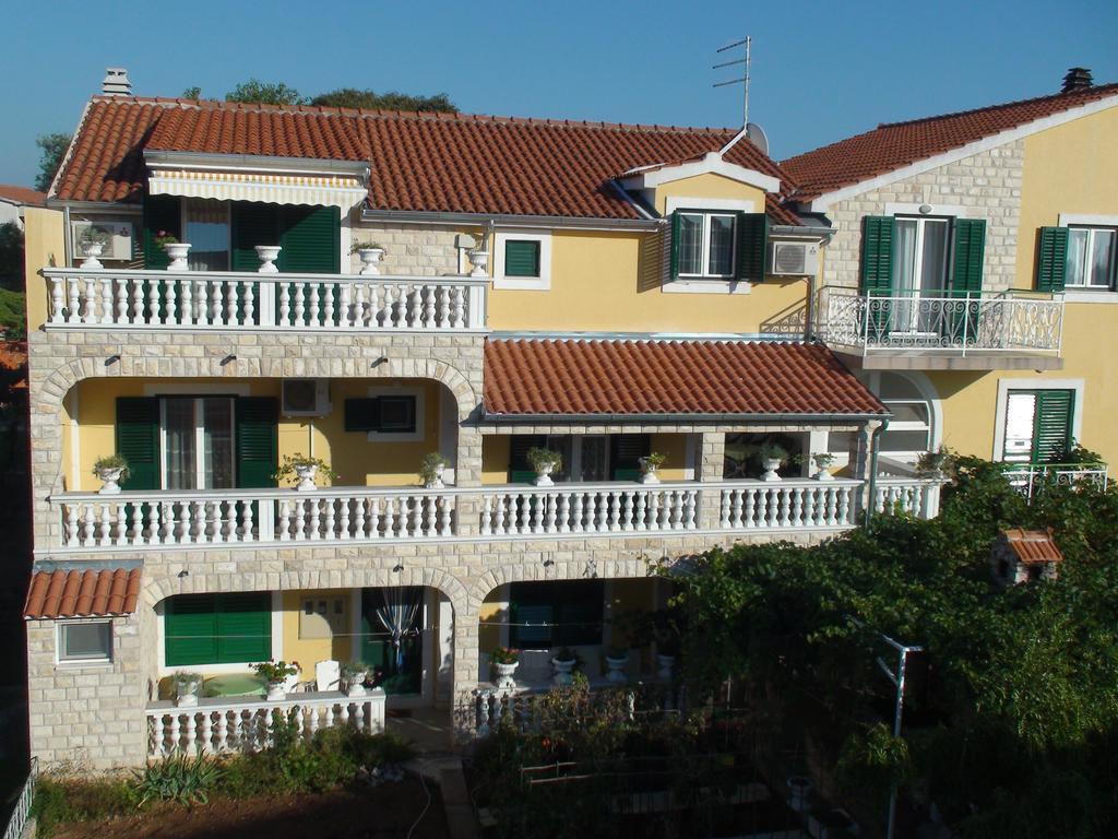 Apartments Milka Водице Екстериор снимка