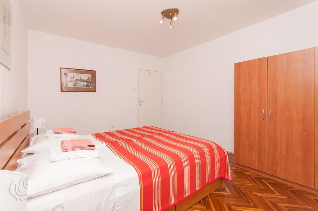 Apartments Milka Водице Екстериор снимка
