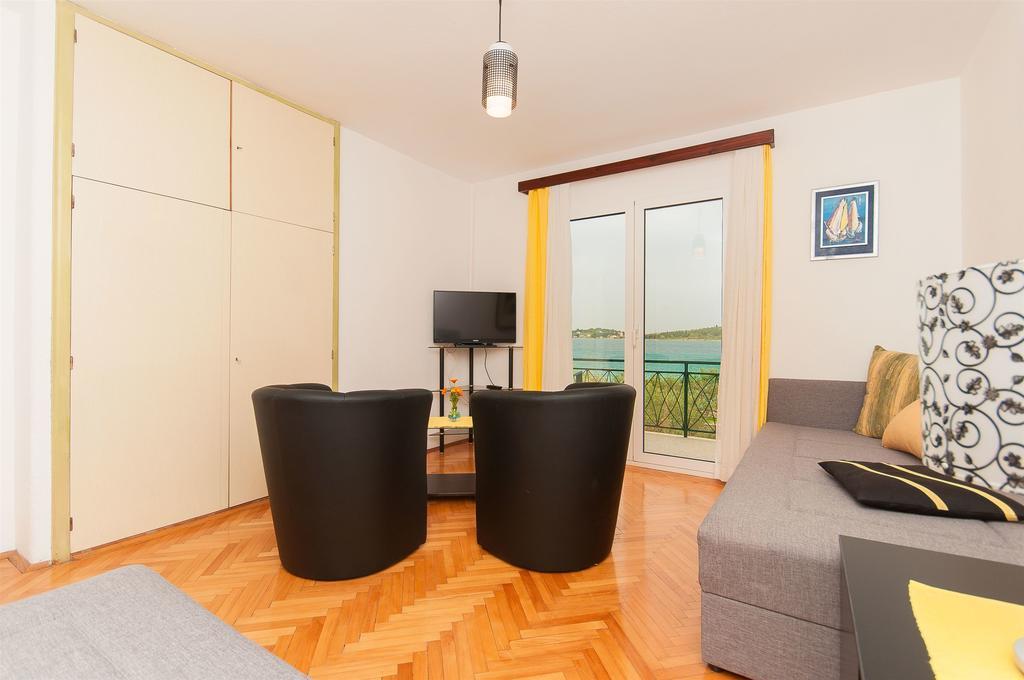 Apartments Milka Водице Екстериор снимка
