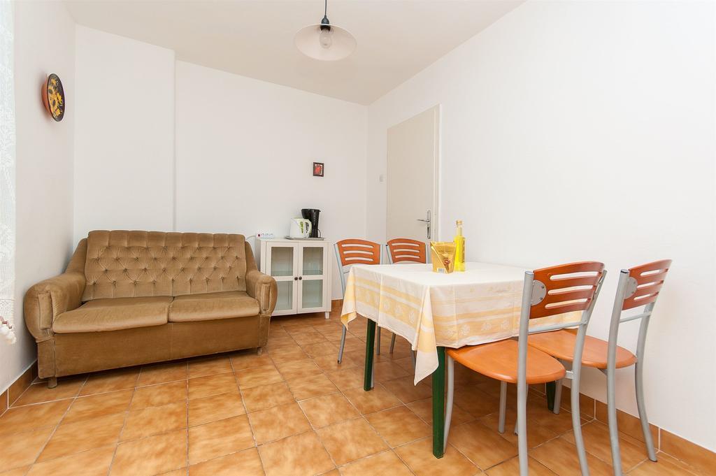 Apartments Milka Водице Екстериор снимка